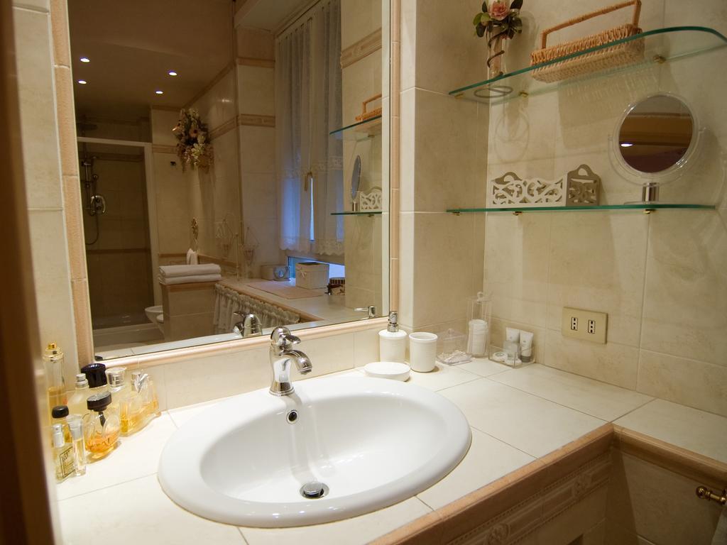 B&B Les Suites Roma Quarto foto